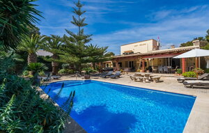 Holiday Home - Can Pelara, Cala Santanyi , Spain - EMF105 1