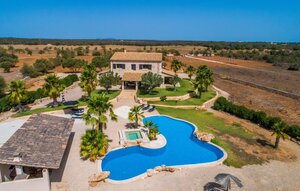 Holiday Home - Can 66 Palmeras, Santanyi , Spain - EMI067 1