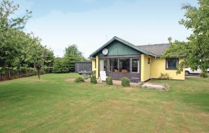 Holiday Home - Hejlsminde , Denmark - F04062 1
