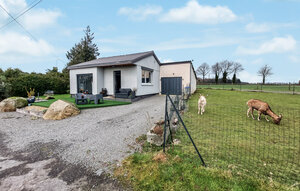 Holiday Home - Parigné , France - FBI195 1