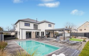 Holiday Home - Dinard , France - FBI200 1