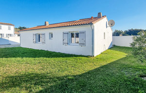 Holiday Home - Ile de Ré close to the beach , France - FCH266 1