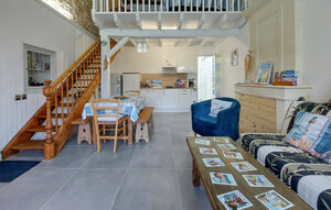 Holiday Home - La-Gripperie-Saint-Symphorien , France - FCH504 1