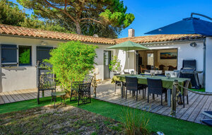 Holiday Home - Ile de Ré , France - FCH521 1
