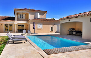 Holiday Home - Châteauneuf De Gadagne , France - FCS482 1
