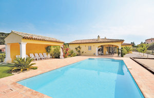 Holiday Home - Le Plan-de-la-Tour , France - FCV053 1