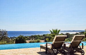 Holiday Home - Les Issambres , France - FCV686 1