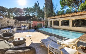 Holiday Home - Le Plan-de-la-Tour , France - FCV990 1