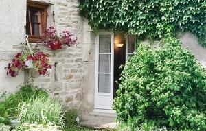 Holiday Home - Molinot , France - FGC005 1