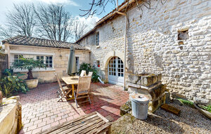 Holiday Home - Saint-Simon , France - FJC110 1