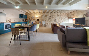 Holiday Home - Saint-Gourson , France - FJC130 1