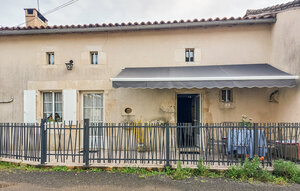 Holiday Home - Savigné , France - FJV051 1