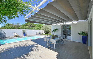 Holiday Home - Remoulins , France - FLG894 1