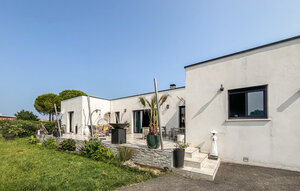 Holiday Home - Saint-Césaire-de-Gauzignan , France - FLG950 1