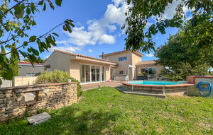 Holiday Home - Serviers-et-Labaume , France - FLG965 1