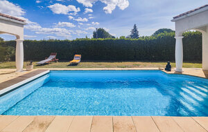 Holiday Home - Creissan , France - FLH637 1