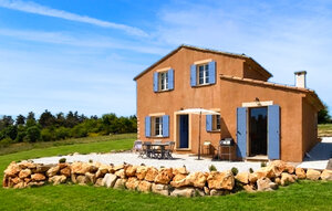 Holiday Home - Saint-Trinit , France - FPP125 81