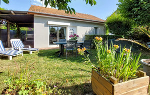 Holiday Home - Gîte de la Fontaine, Molinet , France - FUA009 1