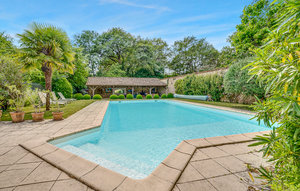 Holiday Home - Nieul le dolent , France - FVE366 1