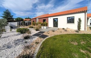 Holiday Home - TALMONT SAINT HILAIRE , France - FVE438 1