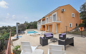 Holiday Home - Les Issambres , France - FVV079 1