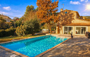 Holiday Home - Saint-Zacharie , France - FVV215 1