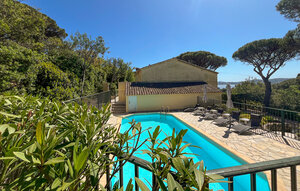Holiday Home - Les Issambres , France - FVV232 1