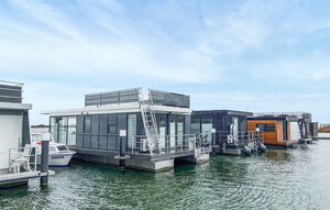 Houseboat - Lelystad , Holland - HFL112 1