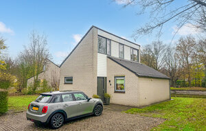 Holiday Home - Hoeven , Holland - HNB022 1