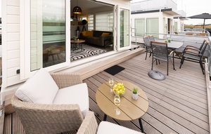 Houseboat - Aalsmeer , Holland - HNH229 1