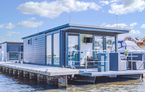 Houseboat - Uitgeest , Holland - HNH246 1