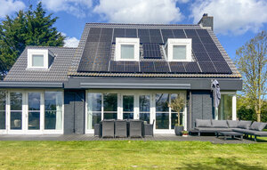 Holiday Home - Bergen , Holland - HNH612 1