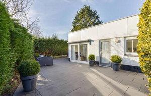 Holiday Home - Noordwijkerhout , Holland - HZH163 1