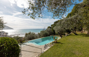 Holiday Home - Recco - Riviera di Levante , Italy - ILL368 1