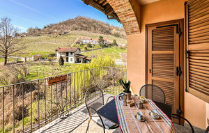 Apartment - Monforte D'Alba , Italy - IPL027 1