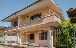 Holiday Home - Monterosi , Italy - IRU381 1
