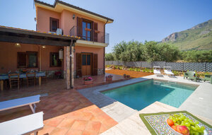 Holiday Home - Torre Colonna-Sperone , Italy - ISP321 1