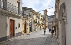 Apartment - Chiaramonte Gulfi , Italy - ISR501 1