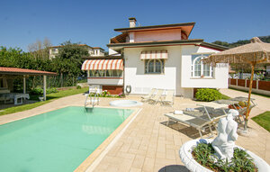 Holiday Home - Viareggio , Italy - ITD044 1