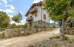 Holiday Home - Passo del Cerreto , Italy - ITL038 1