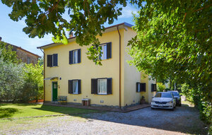 Holiday Home - Castiglion Fiorentino , Italy - ITR049 1