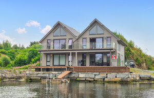 Holiday Home - Bremnes , Norway - N18641 1