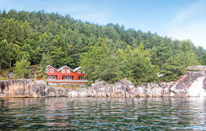 Holiday Home - Gjermundshamn , Norway - N19603 1