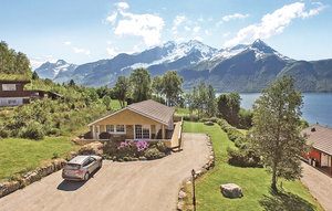 Holiday Home - Sykkylven/Hundeidvik , Norway - N27599 1