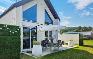 Holiday Home - Miedzyzdroje , Poland - PPL341 1
