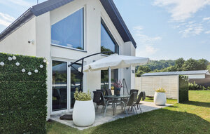 Holiday Home - Miedzyzdroje , Poland - PPL342 1