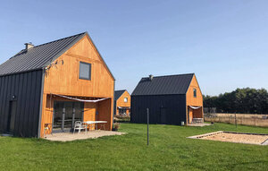Holiday Home - Slajszewo , Poland - PPL427 1