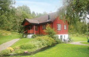 Holiday Home - Uddevalla , Sweden - S08033 1