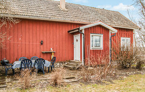 Holiday Home - Kumla , Sweden - S64175 1