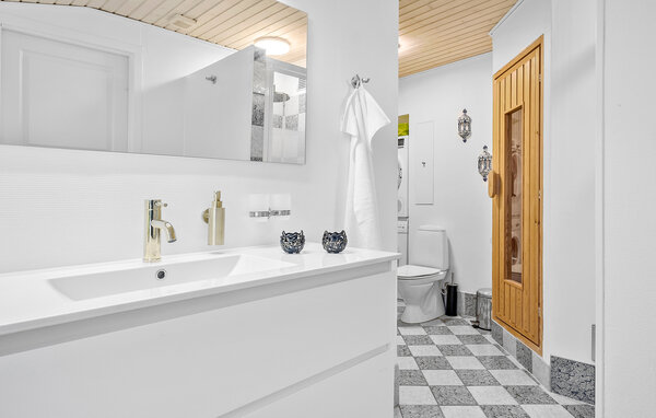 Semesterhus - Hou , Danmark - A30339 703